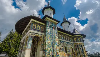 BRASOV/MONASTERIO DE NEAMT/GURA HUMORULUI