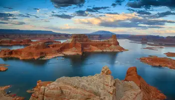 SPRINGDALE / ZION / LAKE POWELL / PAGE (192 KM)