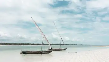 MOMBASA (PLAYA DE DIANI)