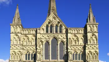 LONDRES / SALISBURY / STONEHENGE / BATH / CARDIFF