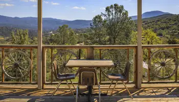 LAS VEGAS / OAKHURST O MAMMOTH LAKES (707 KM)