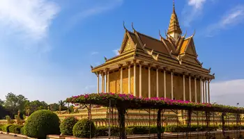 OUDONG / PAK RUSSEI (CRUCERO)