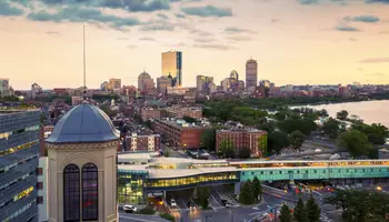 NUEVA YORK/ÁREA DE BOSTON (379 KM)