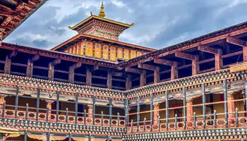 PUNAKHA / PARO (135 KM / APROX 5 H)