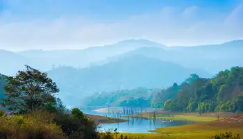 MUNNAR / PERIYAR (90 KM / 3H)