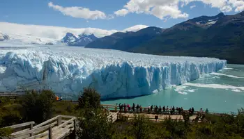 EL CALAFATE (GLACIAR PERITO MORENO)