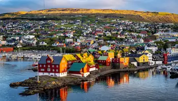 TÓRSHAVN / ISLAS DEL NORTE / FARO KALLUR