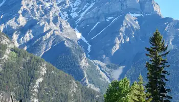 CALGARY / BANFF (127 KM)