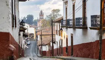 GUADALAJARA / PÁTZCUARO / MORELIA