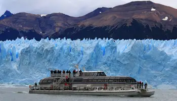 EL CALAFATE (GLACIAR PERITO MORENO Y NAVEGACIÓN)