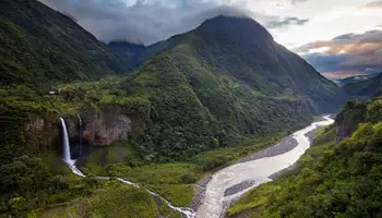 AMAZONÍA / BAÑOS