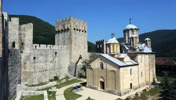 BELGRADO / MONASTERIO DE MANASIJA / CUEVA DE RESAVA / LISINE / BELGRADO