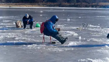 KUUSAMO: PESCA EN HIELO, RAQUETAS DE NIEVE