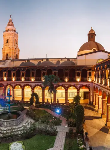 Perú, Imperio De Dos Reinos