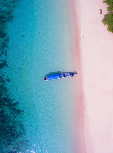 Flores y Komodo en Crucero de Lujo "Aqua Expeditions"