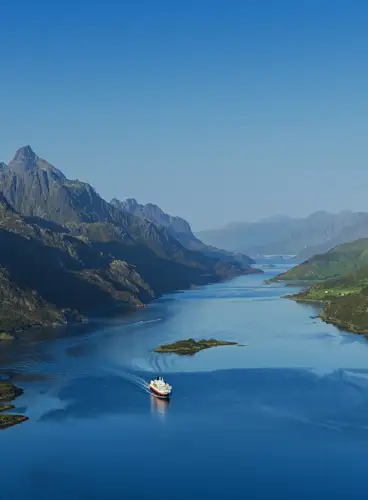 Hurtigruten Rumbo Norte