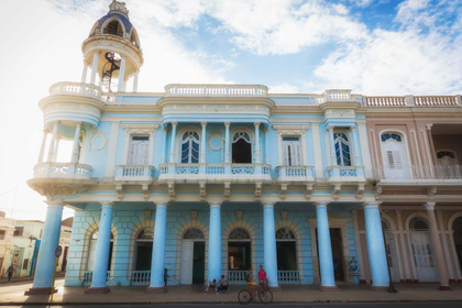 CIENFUEGOS TOUR