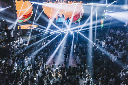 WHITE PARTY COCO BONGO