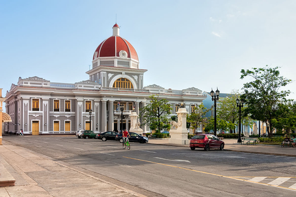 CIENFUEGOS TOUR