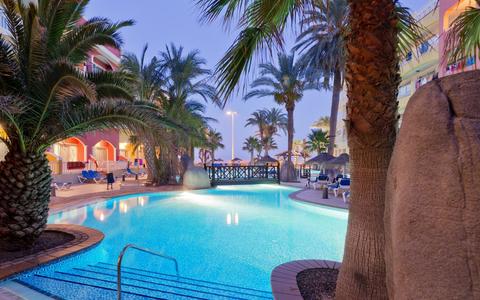 MEDITERRÁNEO BAY HOTEL & RESORT