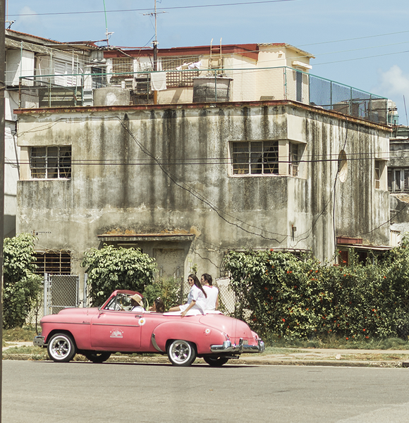 PASEO EN ALMENDRONES