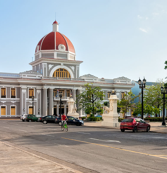 CIENFUEGOS TOUR