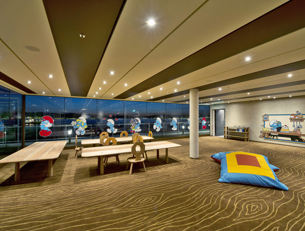 Ship gallery
