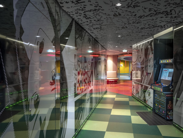 Ship gallery