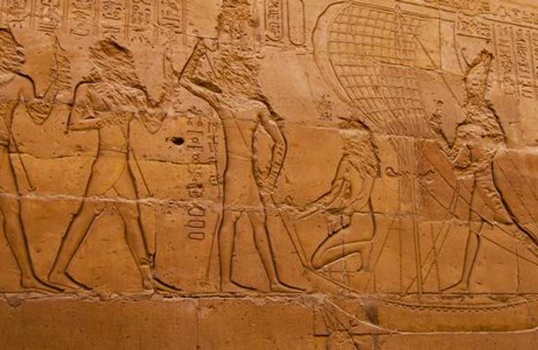 Un Viaje Por El Enigmatico Arte De Egipto