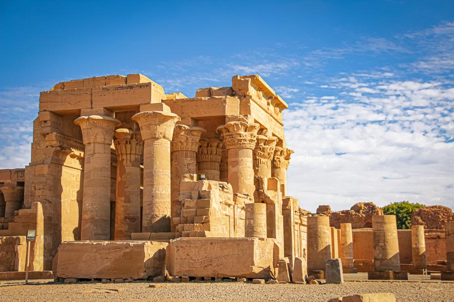 Edfu → Kom Ombo → Assuão