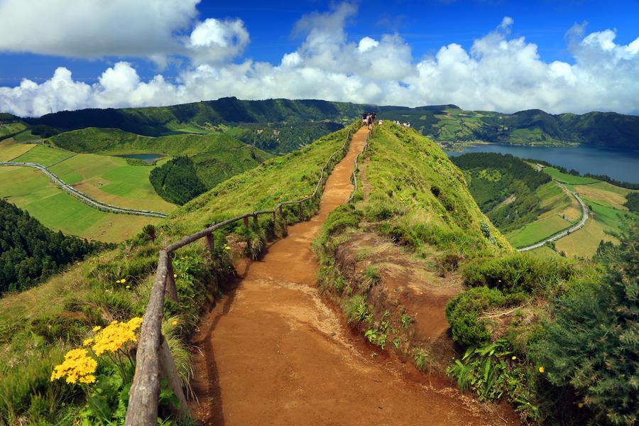 Sete Cidades → voo para a Terceira