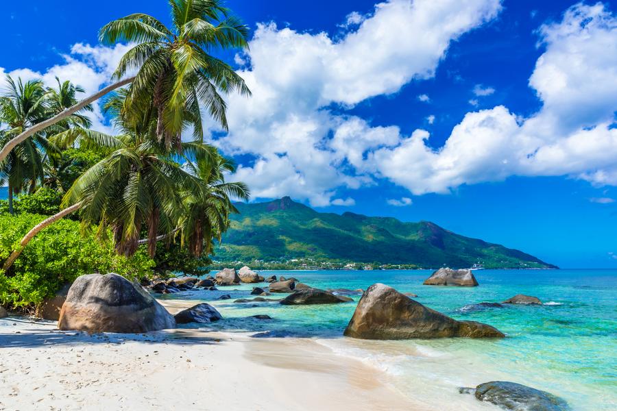 Mahe → Ilha St. Anne