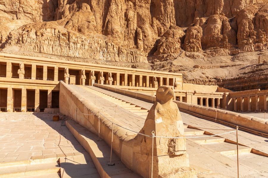 Luxor → Esna